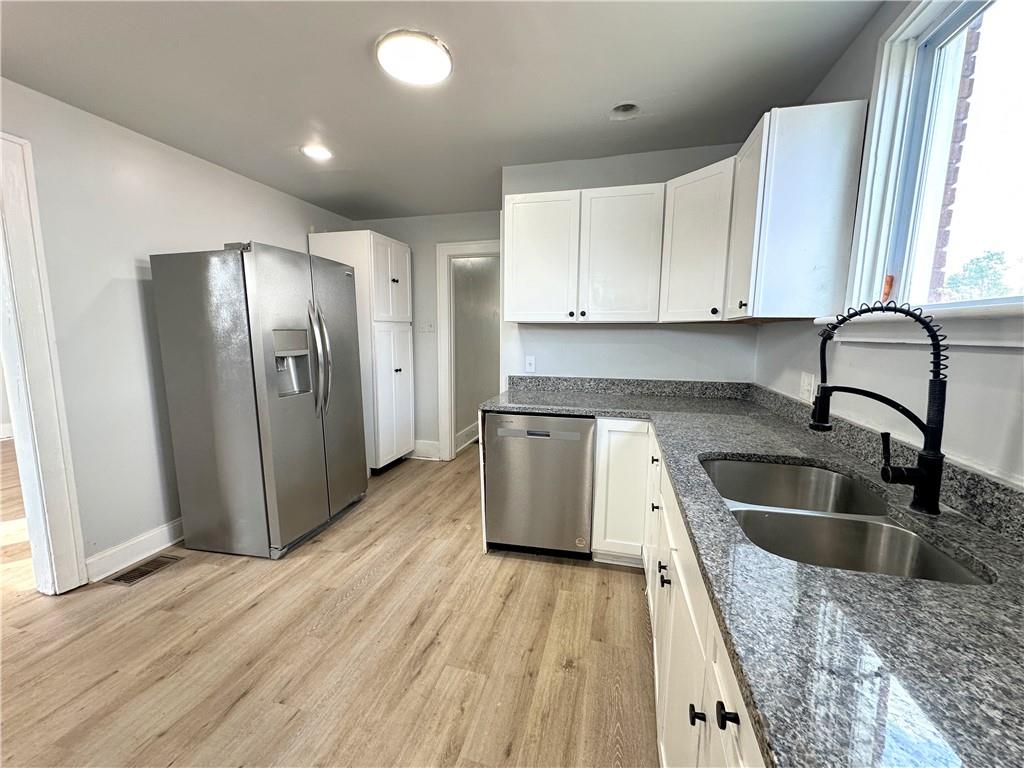 2929 Middletown Road Pittsburgh, PA 15204 - Photo 7 of 27 Gallery Image 7