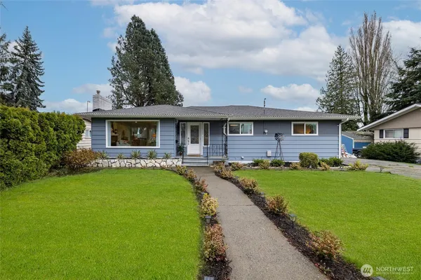 $699,500 | 924 East Grover Street, Lynden, WA 98264