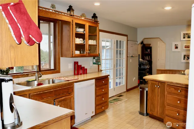 $709,000 | 924 East Grover Street, Lynden, WA 98264