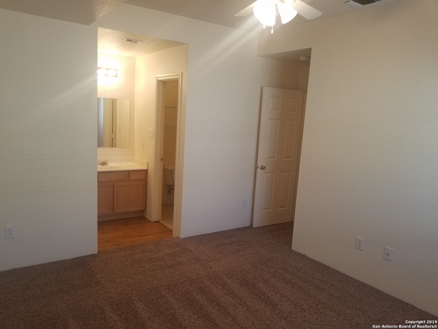 11207 Terra Loop Road San Antonio, TX 78233 - Photo 6 of 7