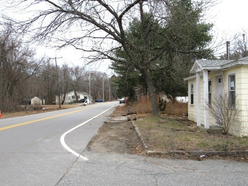 433 Putnam Hill Road Sutton, MA 01590 - Photo 17 of 18