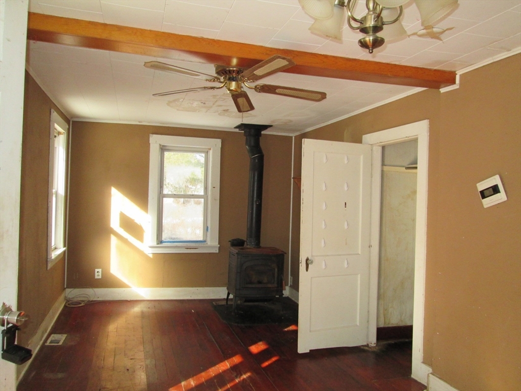 433 Putnam Hill Road Sutton, MA 01590 - Photo 3 of 18