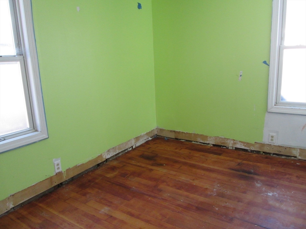 433 Putnam Hill Road Sutton, MA 01590 - Photo 9 of 18