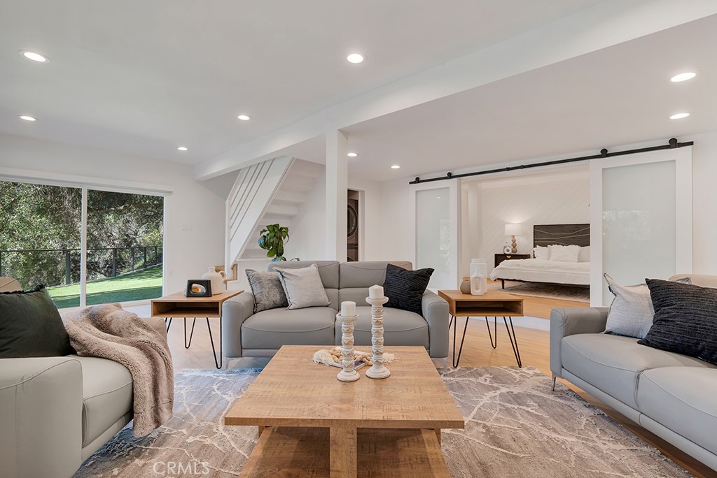21670 Encina Road Topanga, CA 90290 - Photo 11 of 31 Gallery Image 11