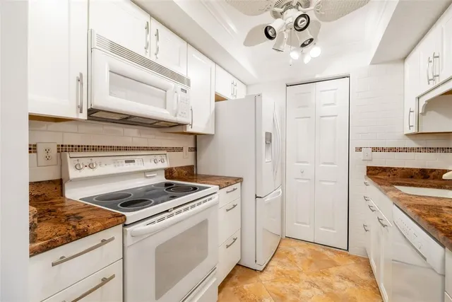 $199,900 | 4119 61st Ave Terrace West, Unit 308, Bradenton, FL 34210