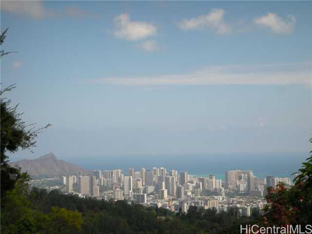 3260 Pacific Heights Road Honolulu, HI 96813 - Photo 1 of 1 a view of a city