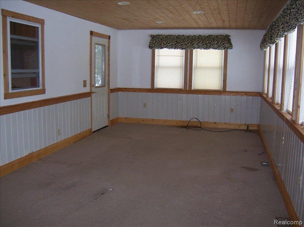 4371 Cochran Road Caseville, MI 48725 - Photo 4 of 5 Cochran fam rm