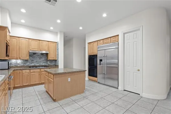 $5,200 | 425 Pinnacle Heights, Las Vegas, NV 89144