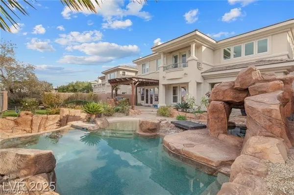 $5,200 | 425 Pinnacle Heights, Las Vegas, NV 89144