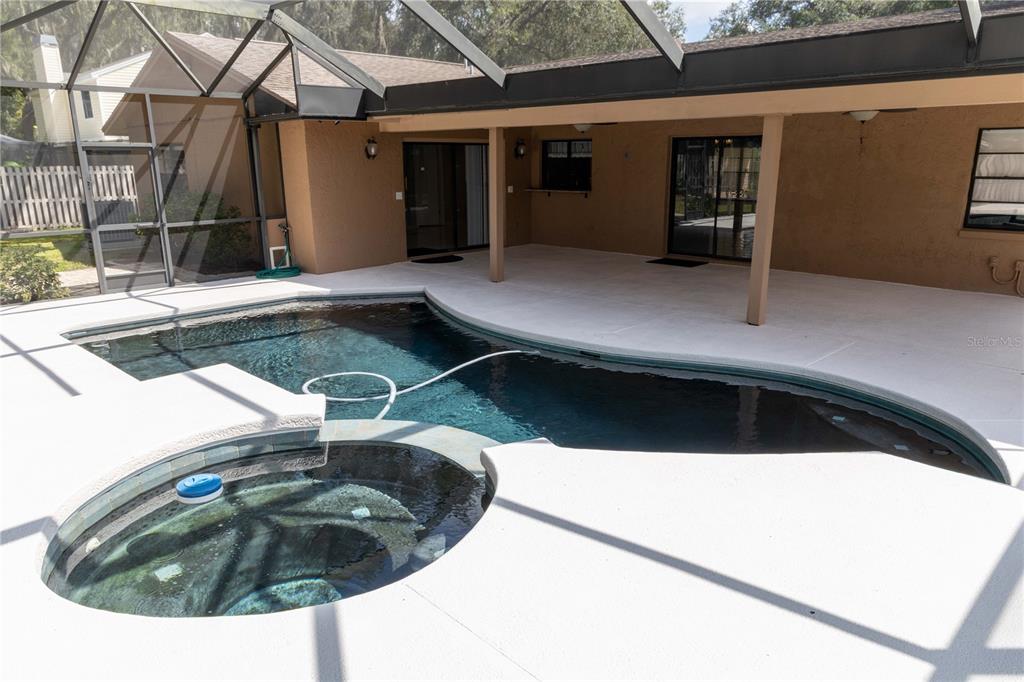 3956 Applegate Circle Brandon, FL 33511 - Photo 39 of 48 Gallery Image 39