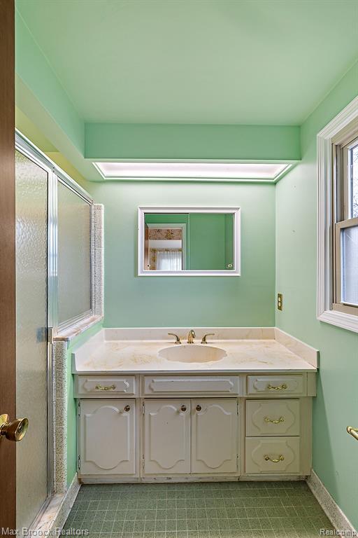 5329 Watergate Road West Bloomfield, MI 48323 - Photo 15 of 28 Gallery Image 15