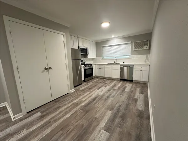 $1,500 | 4015 Bellefontaine, Unit 3, Houston, TX 77025