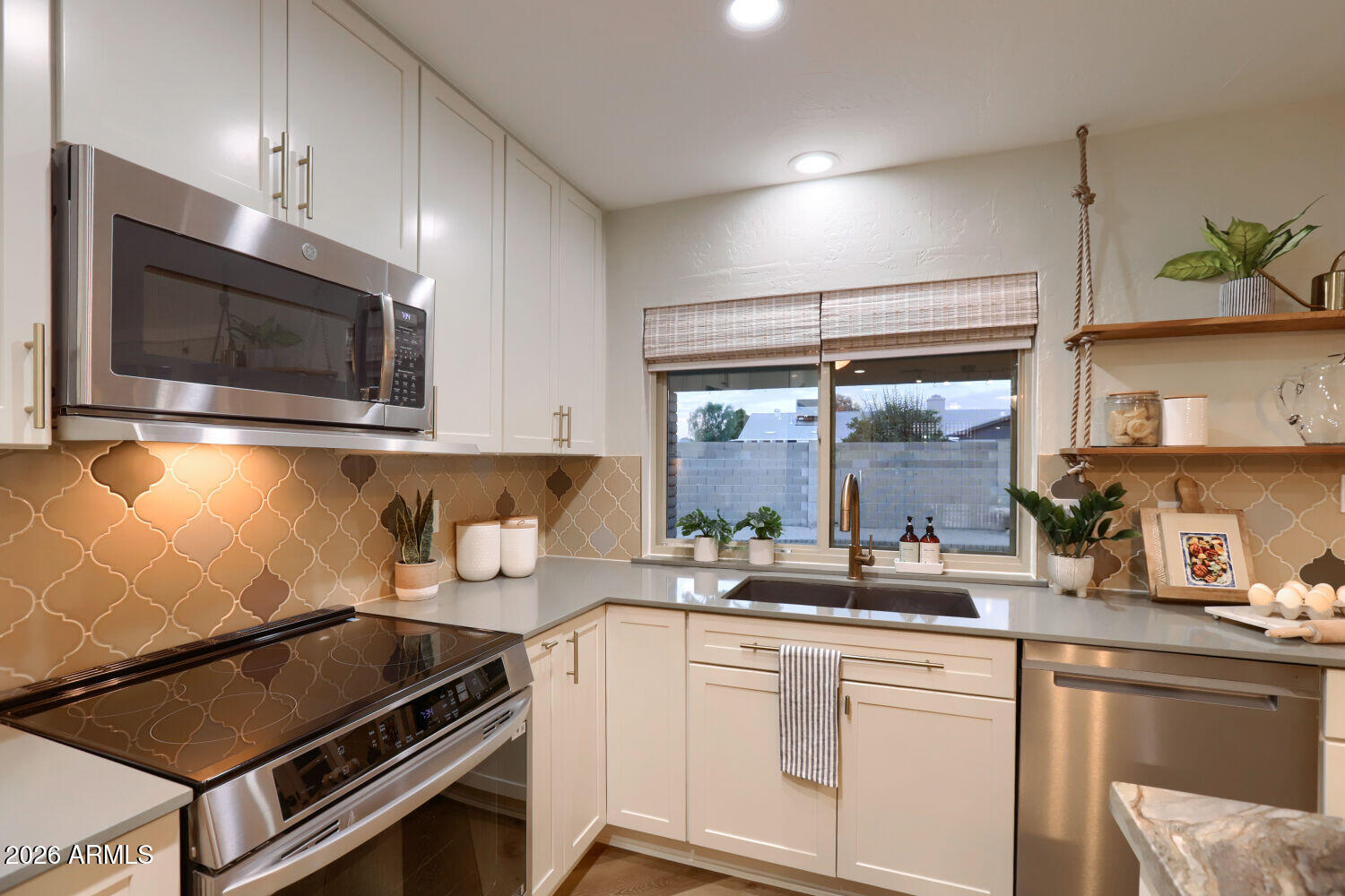3641 West Grandview Road Phoenix, AZ 85053 - Photo 6 of 22 Stainless Steel Appliances