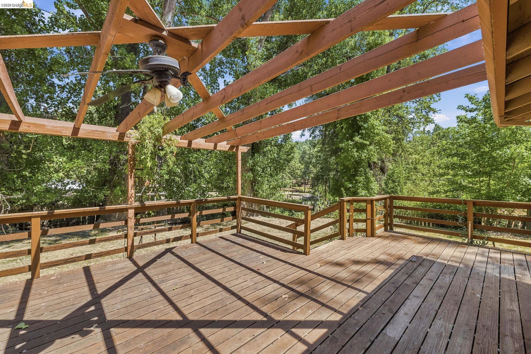22401 South Fork Road Sonora, CA 95370 - Photo 5 of 34 Expansive outdoor deck featuring wood-finish flooring and railing