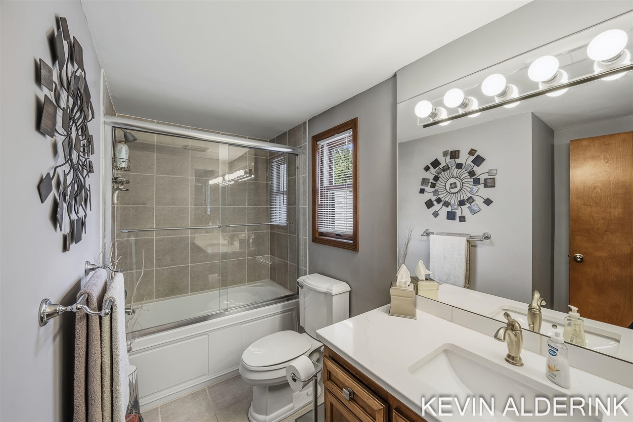 136 South Fairview Road Zeeland, MI 49464 - Photo 23 of 42 Gallery Image 23