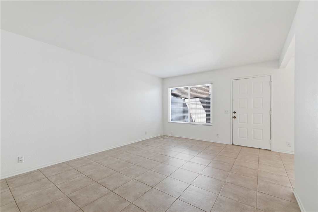 871 West 13th Street, Unit 3 Azusa, CA 91702 - Photo 8 of 35