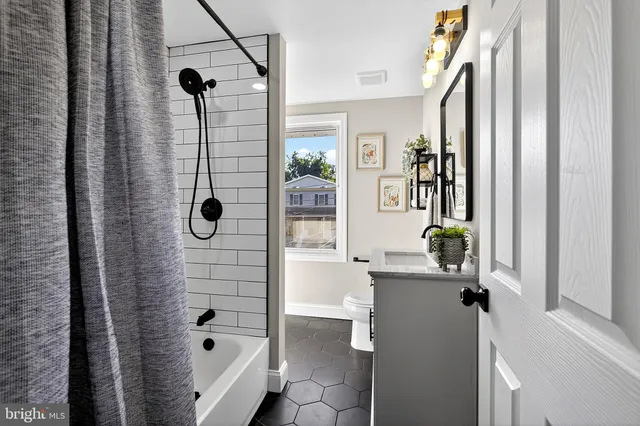 $409,900 | 113 Center Avenue, Mount Ephraim, NJ 08059