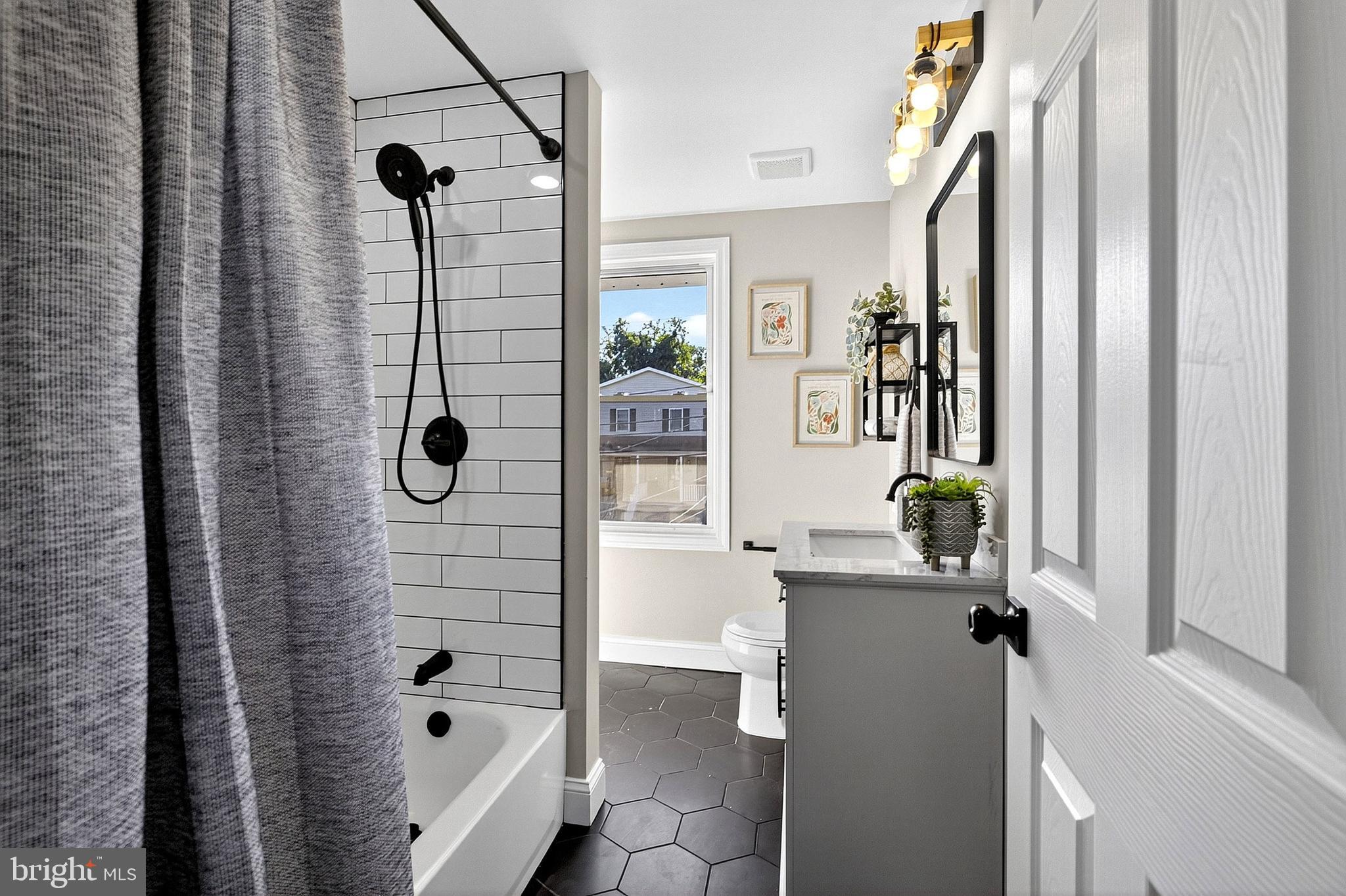 113 Center Avenue Mount Ephraim, NJ 08059 - Photo 24 of 37