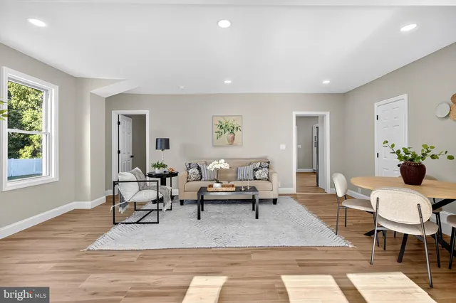 $409,900 | 113 Center Avenue, Mount Ephraim, NJ 08059