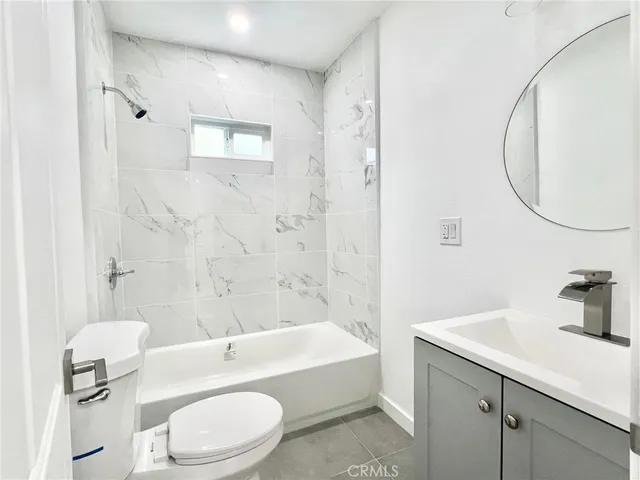 $2,175 | 4243 1/2 Zaring Street, Unit 1/4, East Los Angeles, CA 90063
