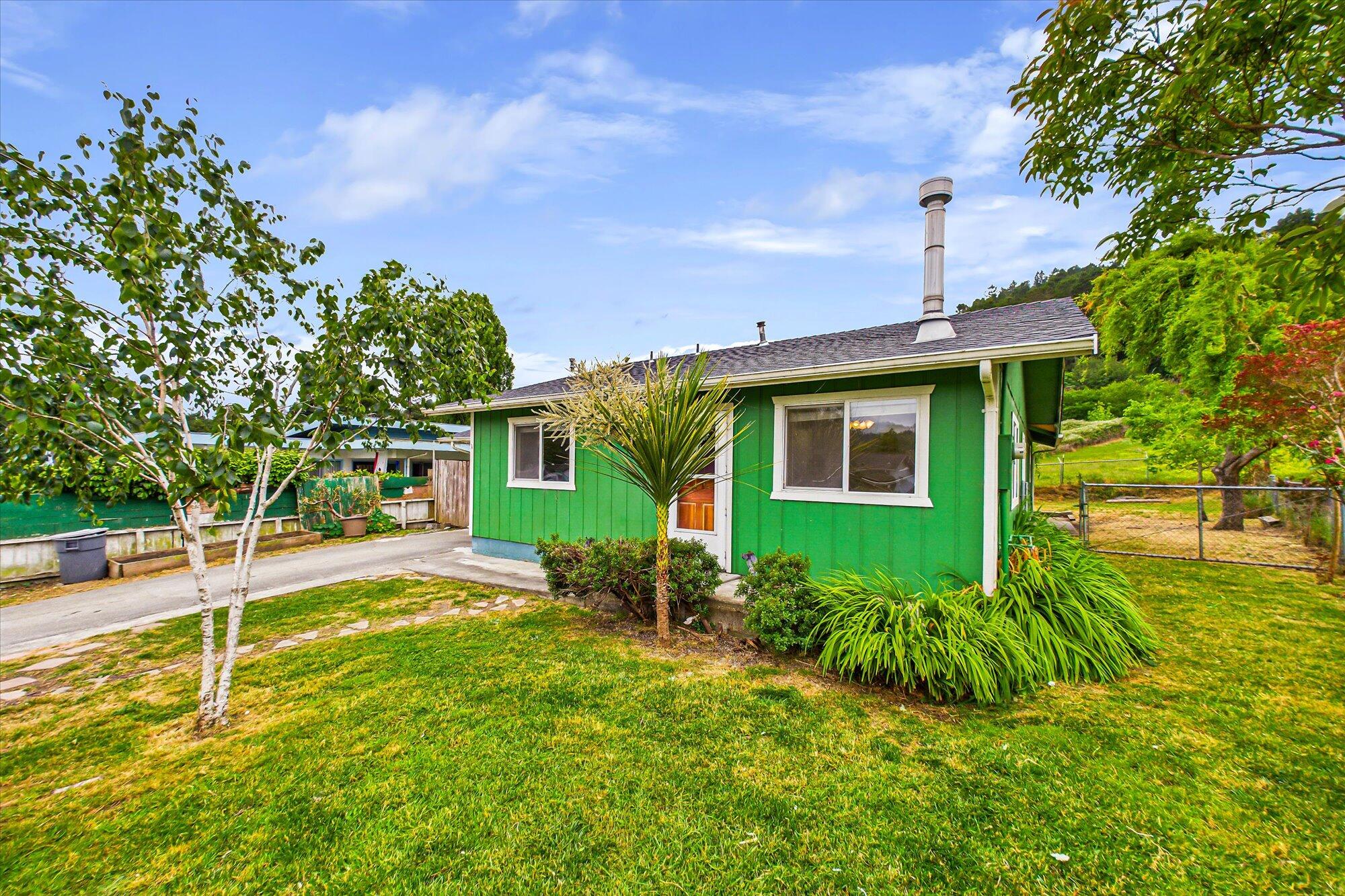 291 Cherry Lane Rio Dell, CA 95562 - Photo 10 of 56 10-291 Cherry-110