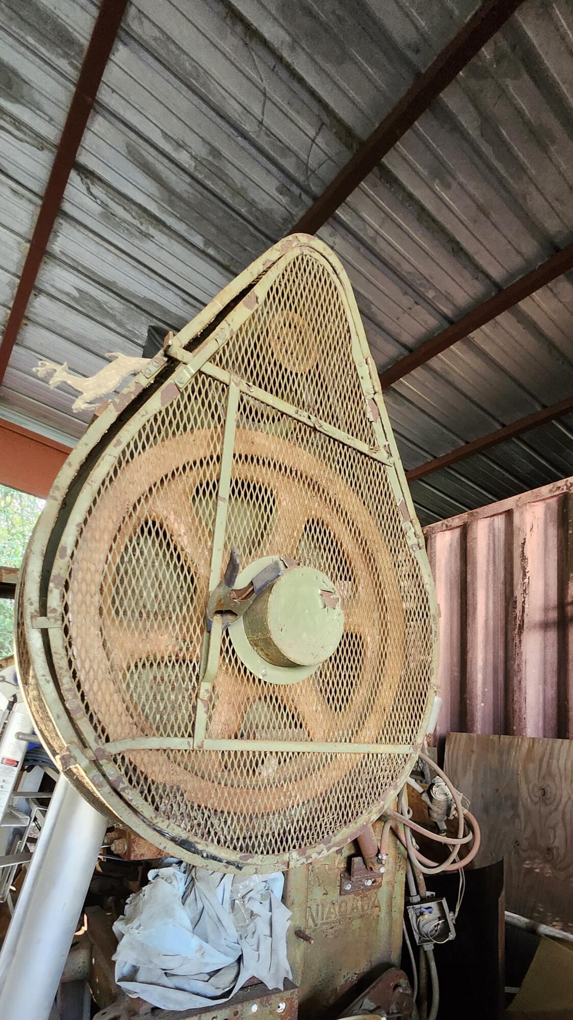 5263 Coy Burgess Loop DeFuniak Springs, FL 32435 - Photo 56 of 57 a picture of a room with toys