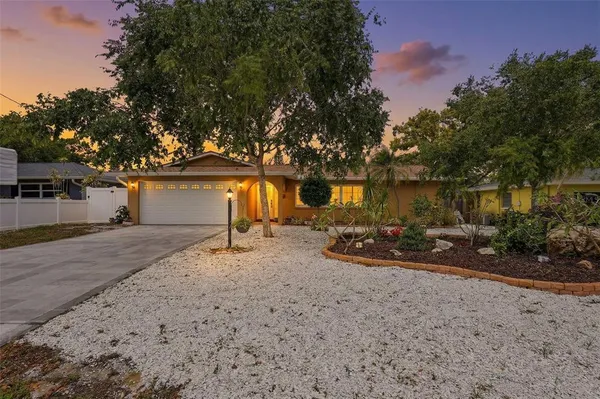 $525,000 | 14649 Bay Drive, Largo, FL 33774