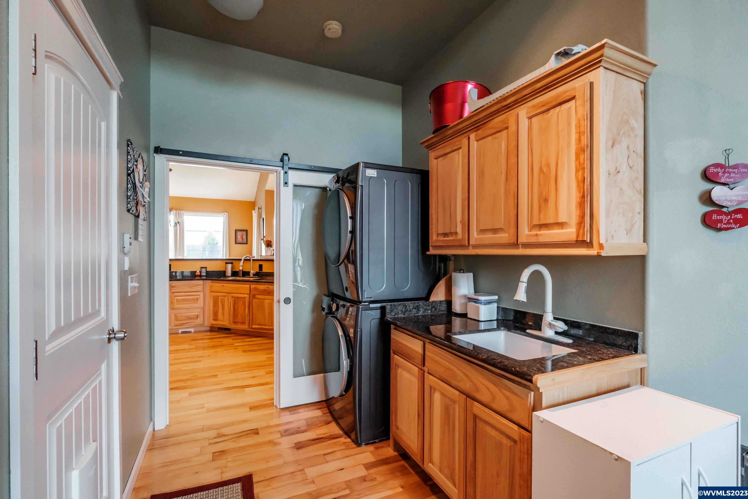 5070 Old Salem Road Northeast Albany, OR 97321 - Photo 13 of 42 Gallery Image 13