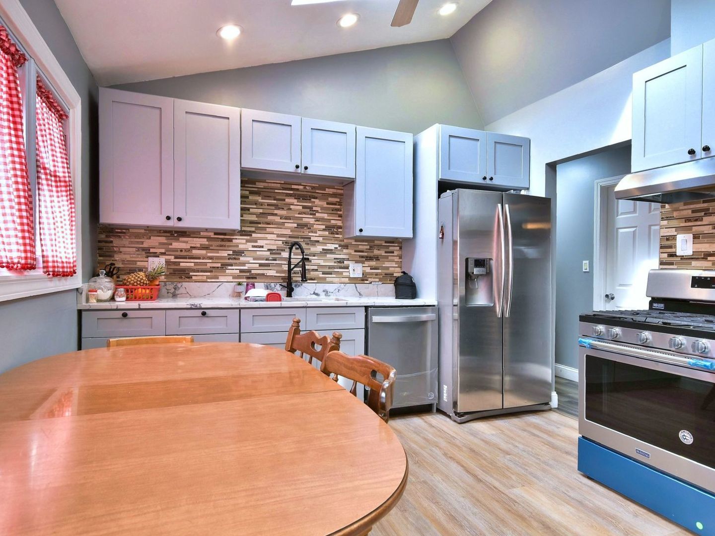 780 1st Avenue Addison, IL 60101 - Photo 8 of 24