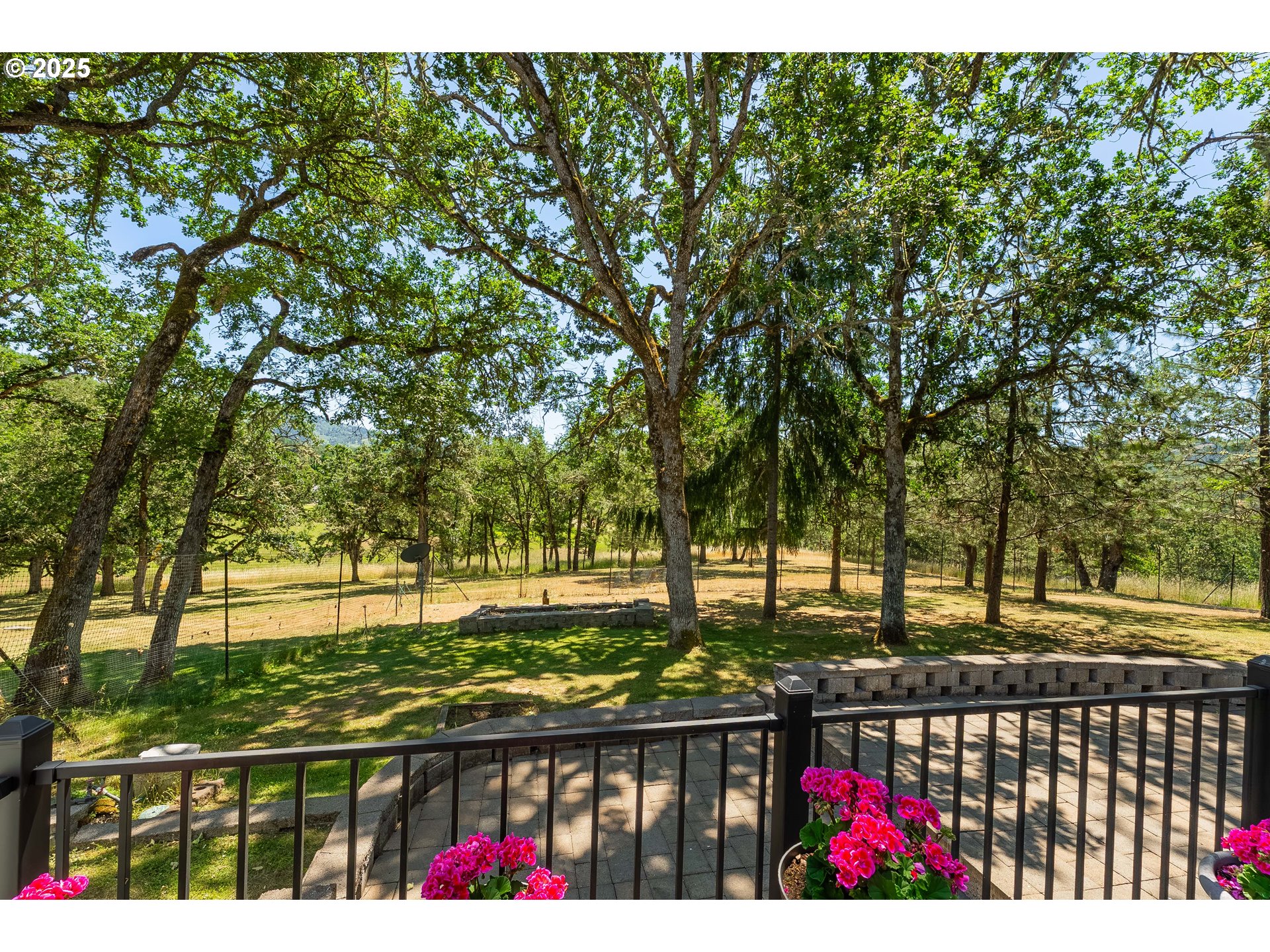 7654 North Bank Road Roseburg, OR 97470 - Photo 34 of 45 Gallery Image 34