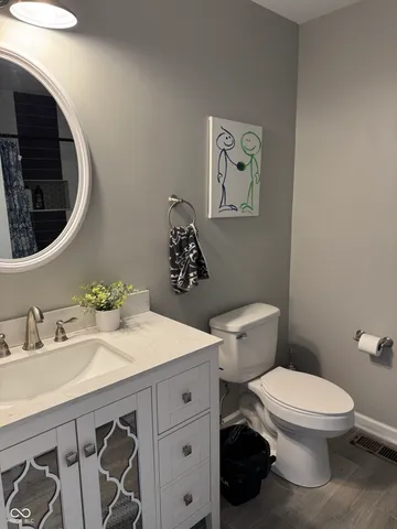 $2,050 | 818 Fulton Street, Jeffersonville, IN 47130