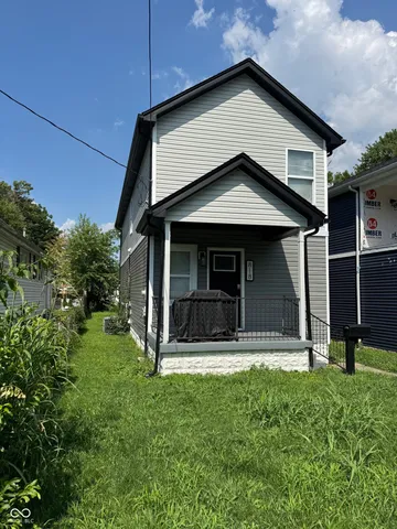 $2,050 | 818 Fulton Street, Jeffersonville, IN 47130