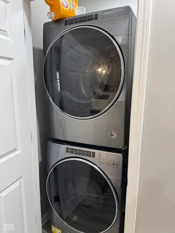 $2,050 | 818 Fulton Street, Jeffersonville, IN 47130