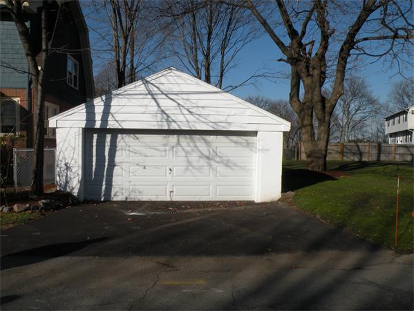 22 Montvale Road Woburn, MA 01801 - Photo 5 of 22 Gallery Image 5