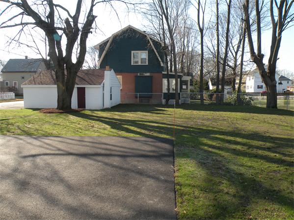 22 Montvale Road Woburn, MA 01801 - Photo 6 of 22 Gallery Image 6