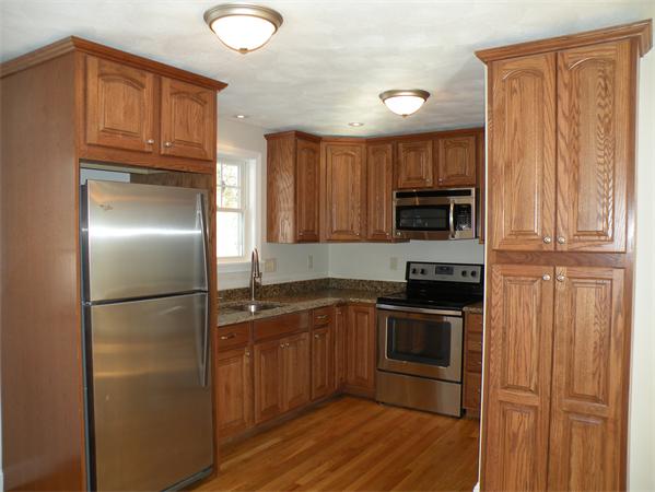 22 Montvale Road Woburn, MA 01801 - Photo 8 of 22 Gallery Image 8