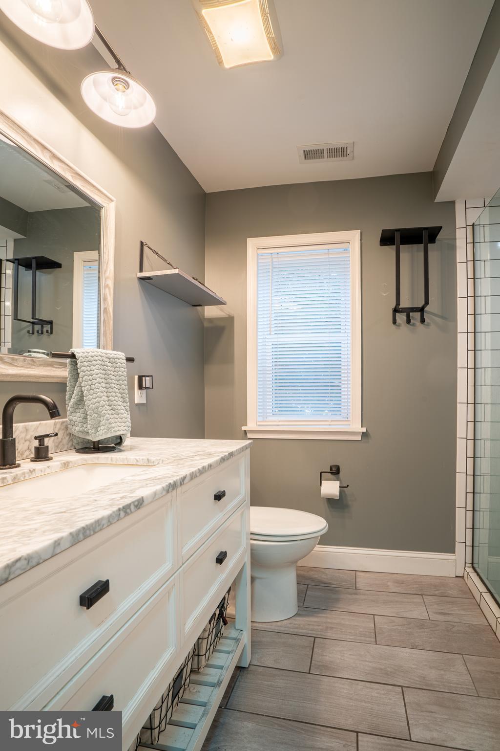 6058 Hunt Club Road Elkridge, MD 21075 - Photo 17 of 33 Bathroom 1st Level