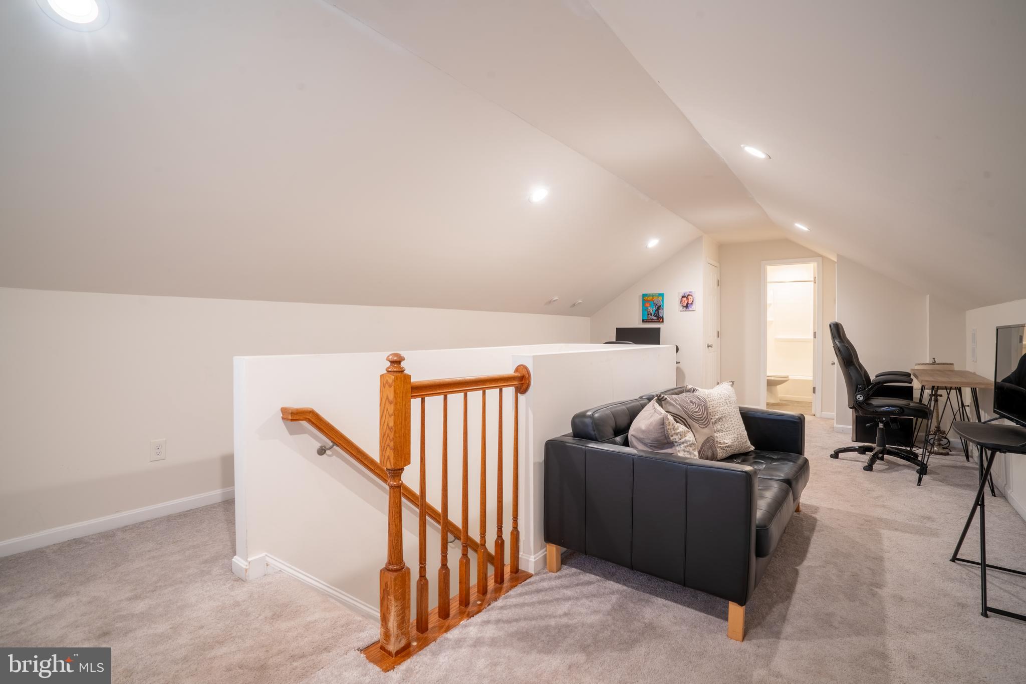 6058 Hunt Club Road Elkridge, MD 21075 - Photo 23 of 33 3rd Bedroom