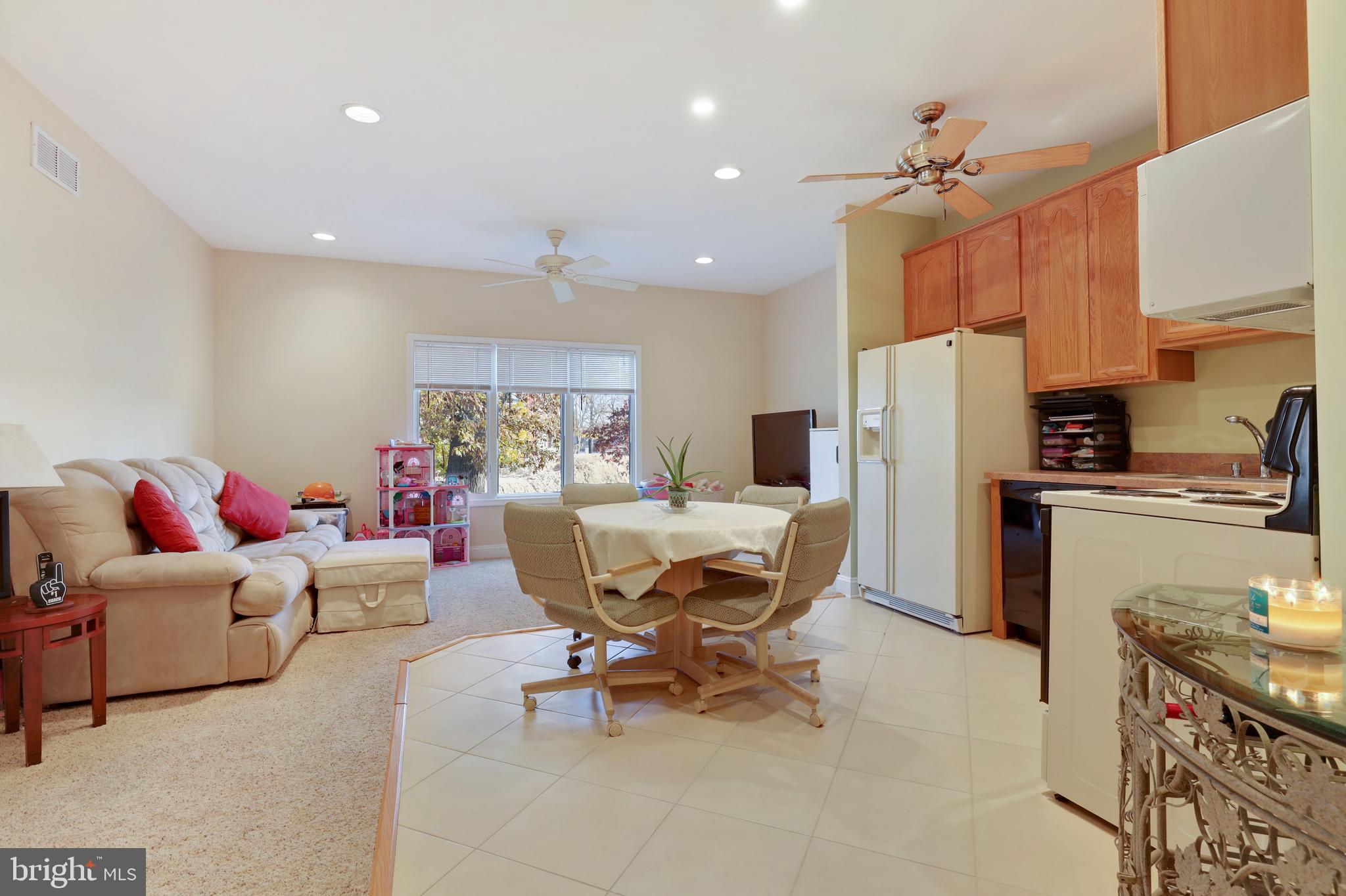 342 Wye Road Baltimore, MD 21221 - Photo 9 of 86