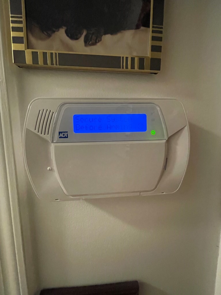 204 Crystal Springs Road Cleveland, TN 37323 - Photo 22 of 22 a utility room with a sink