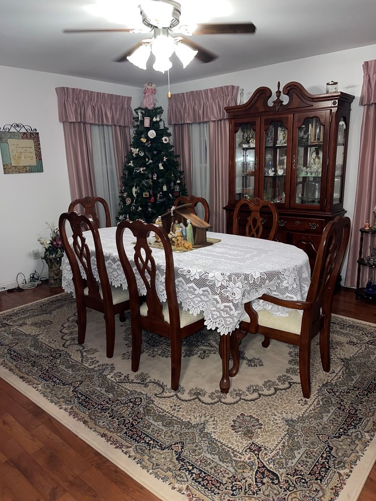 204 Crystal Springs Road Cleveland, TN 37323 - Photo 6 of 22 a view of a dining room with furniture