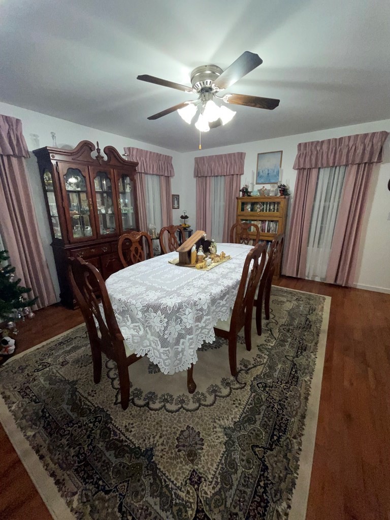 204 Crystal Springs Road Cleveland, TN 37323 - Photo 7 of 22 a view of a dining room with furniture