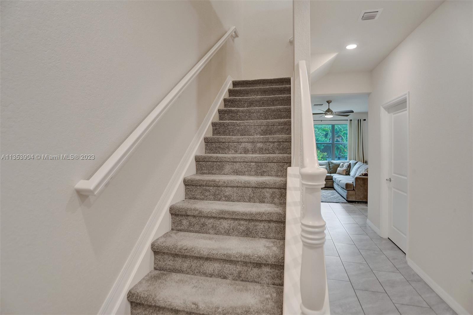 4764 Eucalyptus Drive, Unit 4764 Hollywood, FL 33021 - Photo 25 of 54 a view of entryway and hall