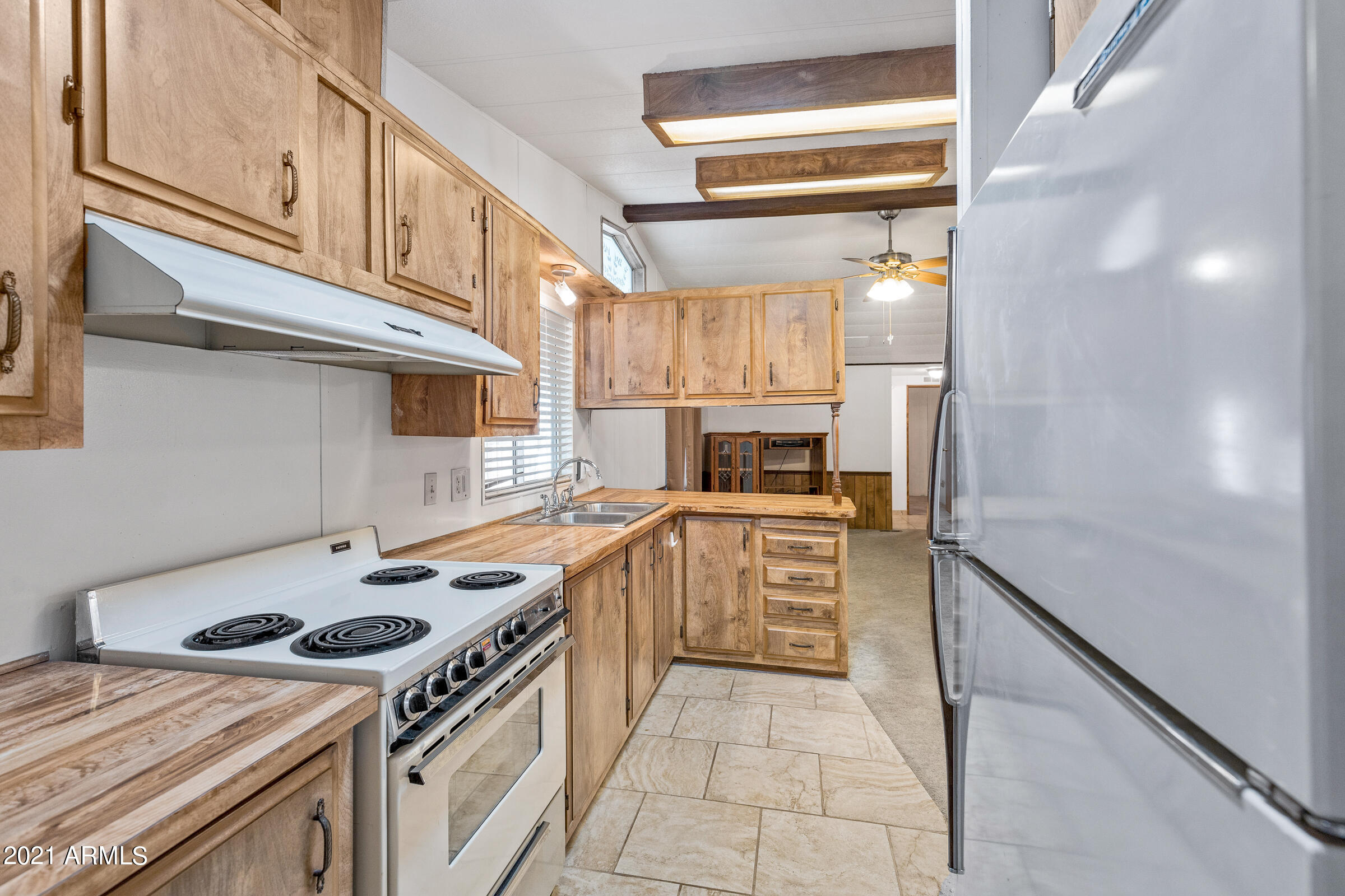 3036 East Utopia Road, Unit 53 Phoenix, AZ 85050 - Photo 13 of 26 2 Skylights