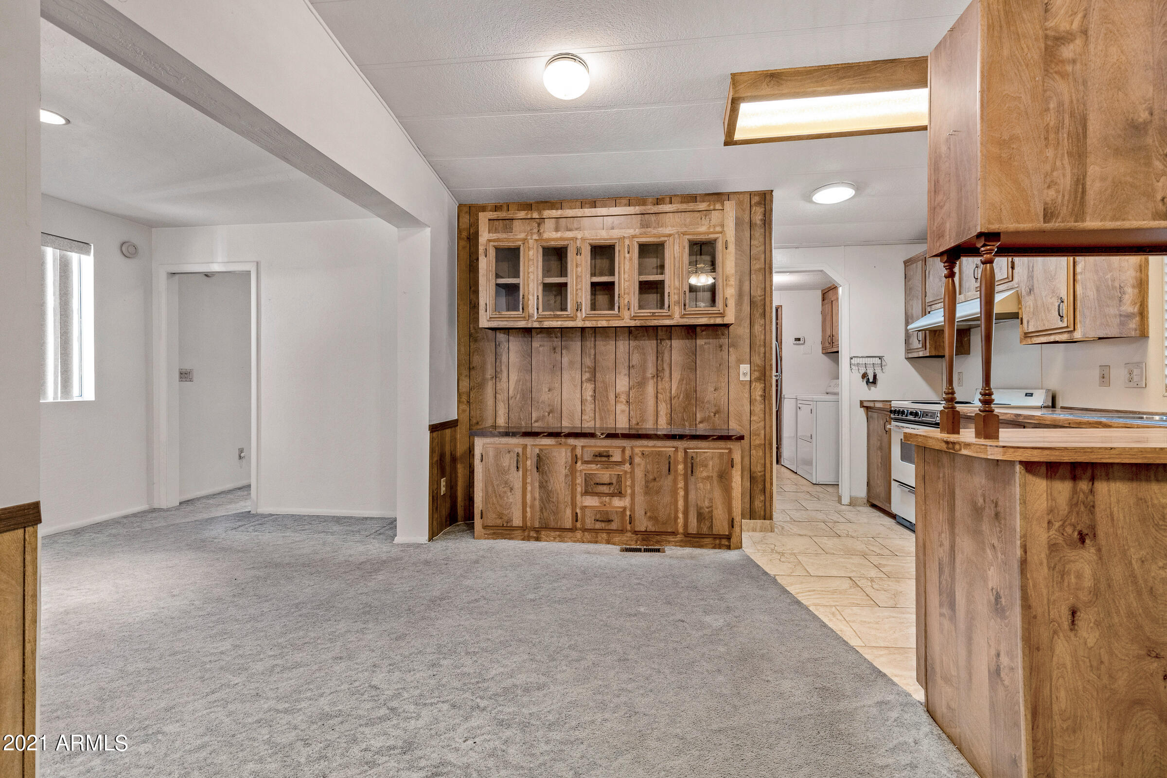 3036 East Utopia Road, Unit 53 Phoenix, AZ 85050 - Photo 9 of 26 Bright and Open