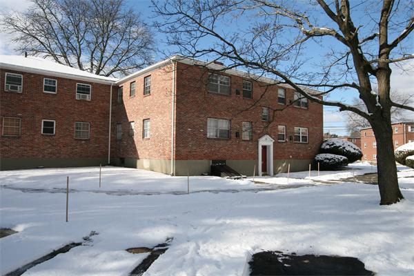 27 Beulah Street, Unit 4 Framingham, MA 01701 - Photo 9 of 10