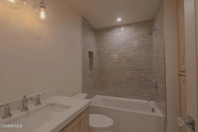 $1,700,000 | 3008 Shadow Brook Lane, Westlake Village, CA 91361