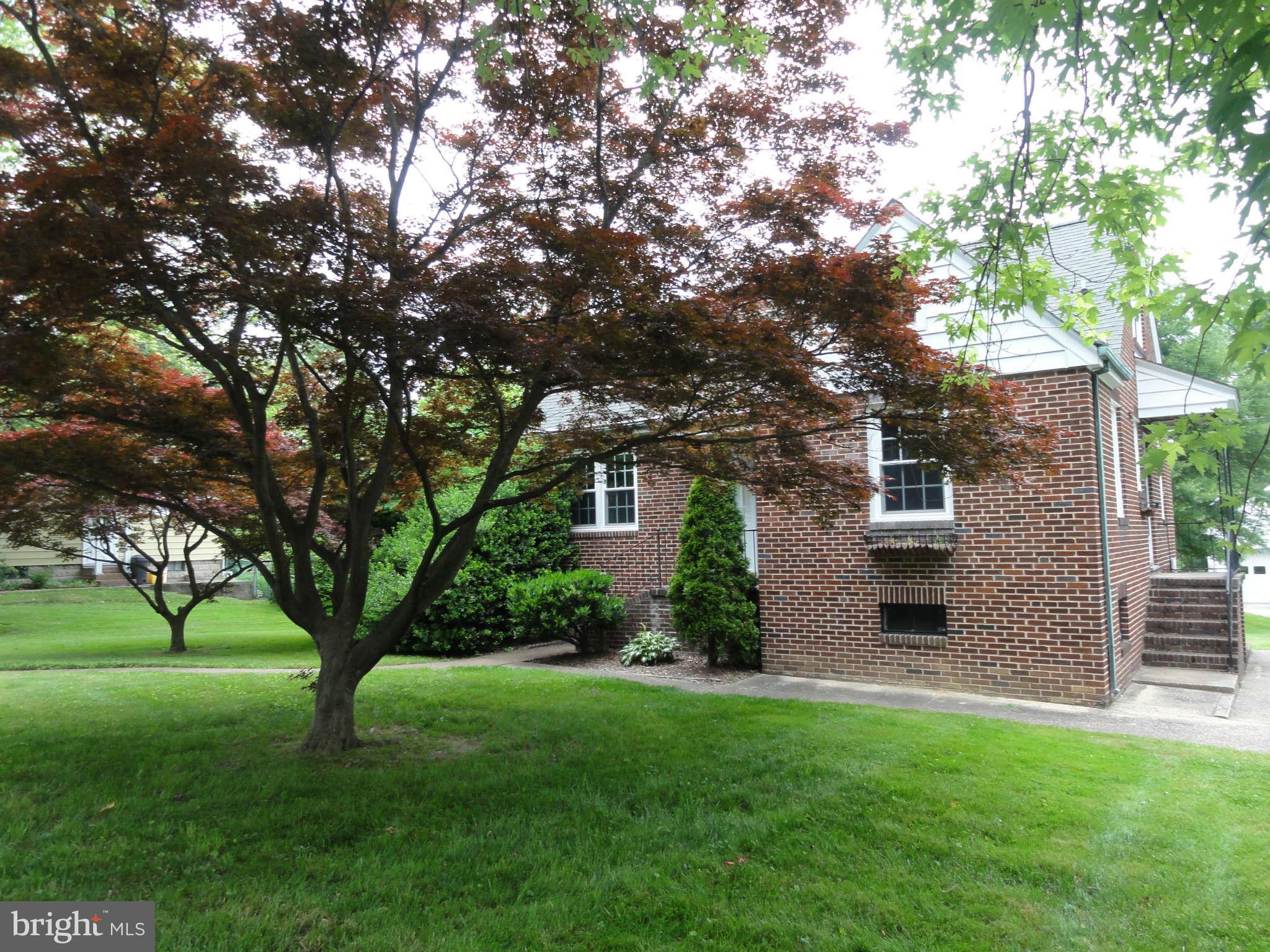 436 Hawthorne Road Linthicum Heights, MD 21090 - Photo 10 of 16 Exterior (Front)