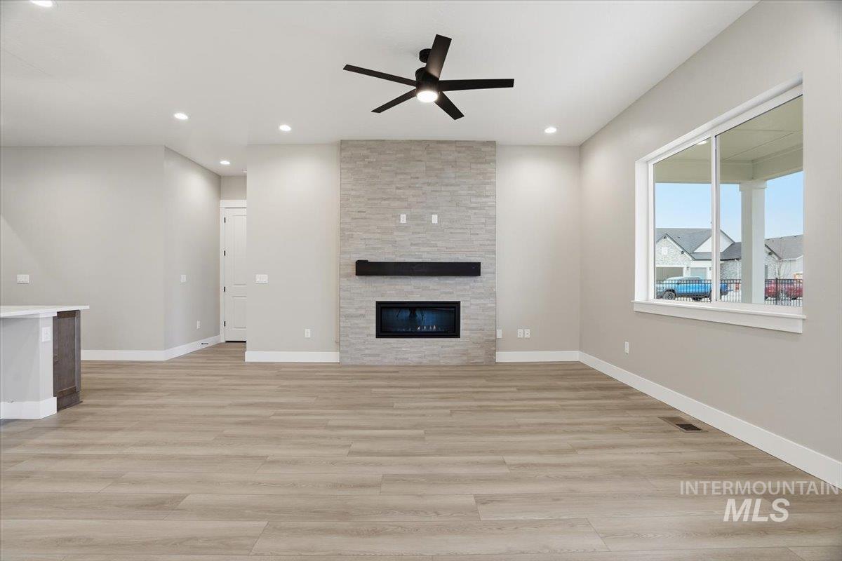 857 North Falling Water Way Eagle, ID 83616 - Photo 12 of 42