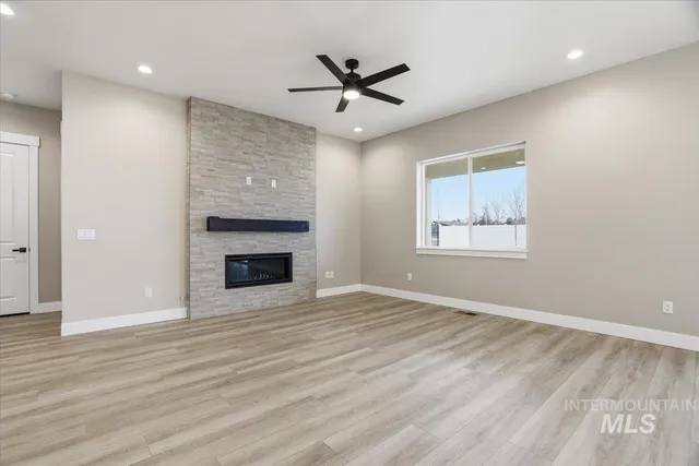 $839,990 | 857 North Falling Water Way, Eagle, ID 83616